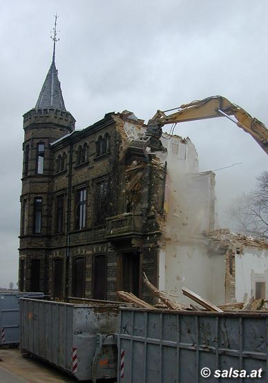 Rittergut Leuffen, Otzenrath: Abriss wegen Braunkohletagebau