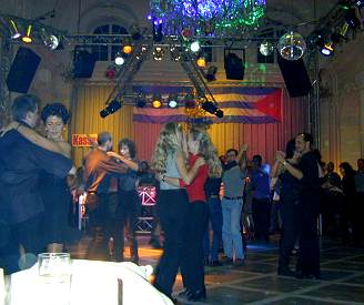 Salsa im Alten Kurhaus (anklicken zum Vergröern, mit ALT+F4 wieder schliessen)