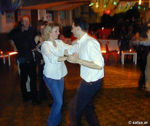 Salsa in der Tanzschule Schluerecki in Kln - anklicken zum Vergrern - click to enlarge