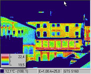 infrared image / thermographic foto / thermal picture: houses in Aachen