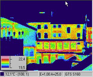 Infrarouge image / thermographic foto / thermal picture: houses in Aachen