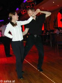 Salsa in der Tanzschule Siebenh�ner, Hagen (anklicken zum Vergr��ern, mit ALT+F4 wieder schliessen)